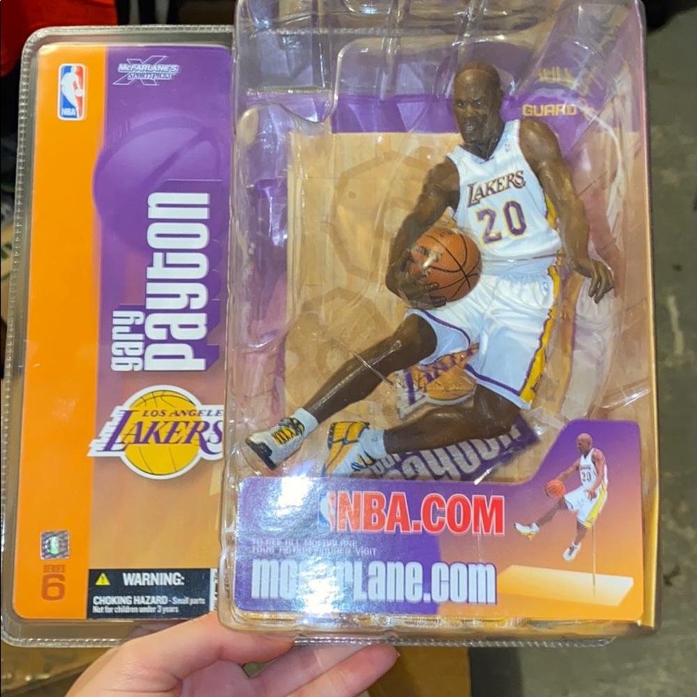 Brand new Gary Payton memorabilia souvenir